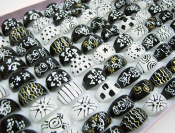 Black & White Acrylic Rings